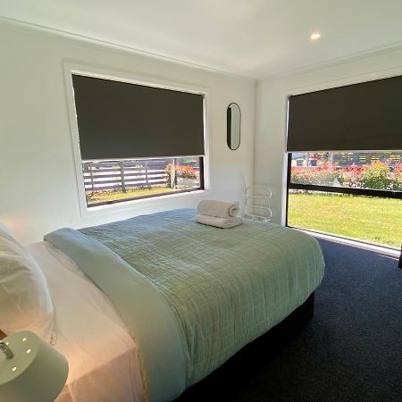 Townhouse Feel In Irishman Villa ทไวเซิล ภายนอก รูปภาพ
